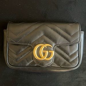 GG Marmont matelassé leather super mini bag